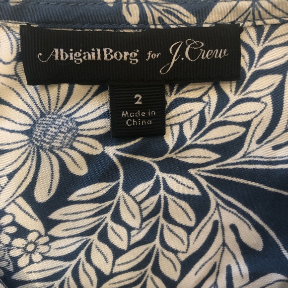 Abigail Borg for J. Crew Blue & White Floral V Neck Tank Top - Size 2 - Picture 5 of 9